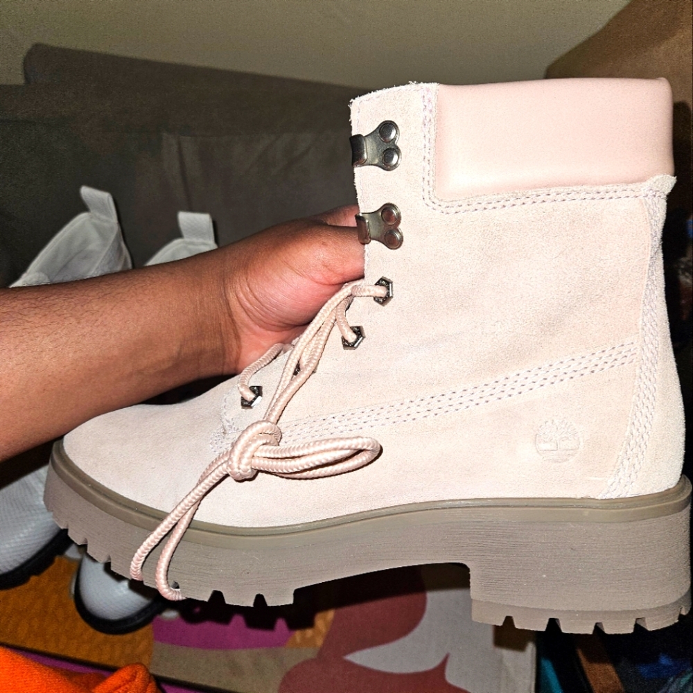 Timberland Carnaby Pink size 9.5